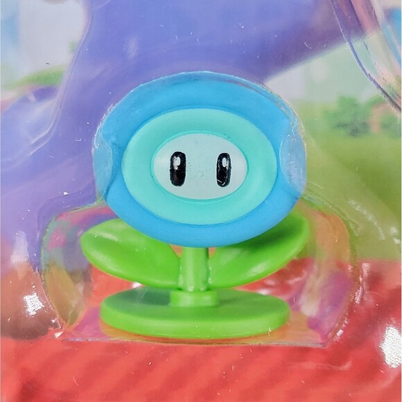 Jakks Pacific Super Mario Ice Luigi with Ice Flower 4" Nintendo Collectible New - Picture 6 of 6